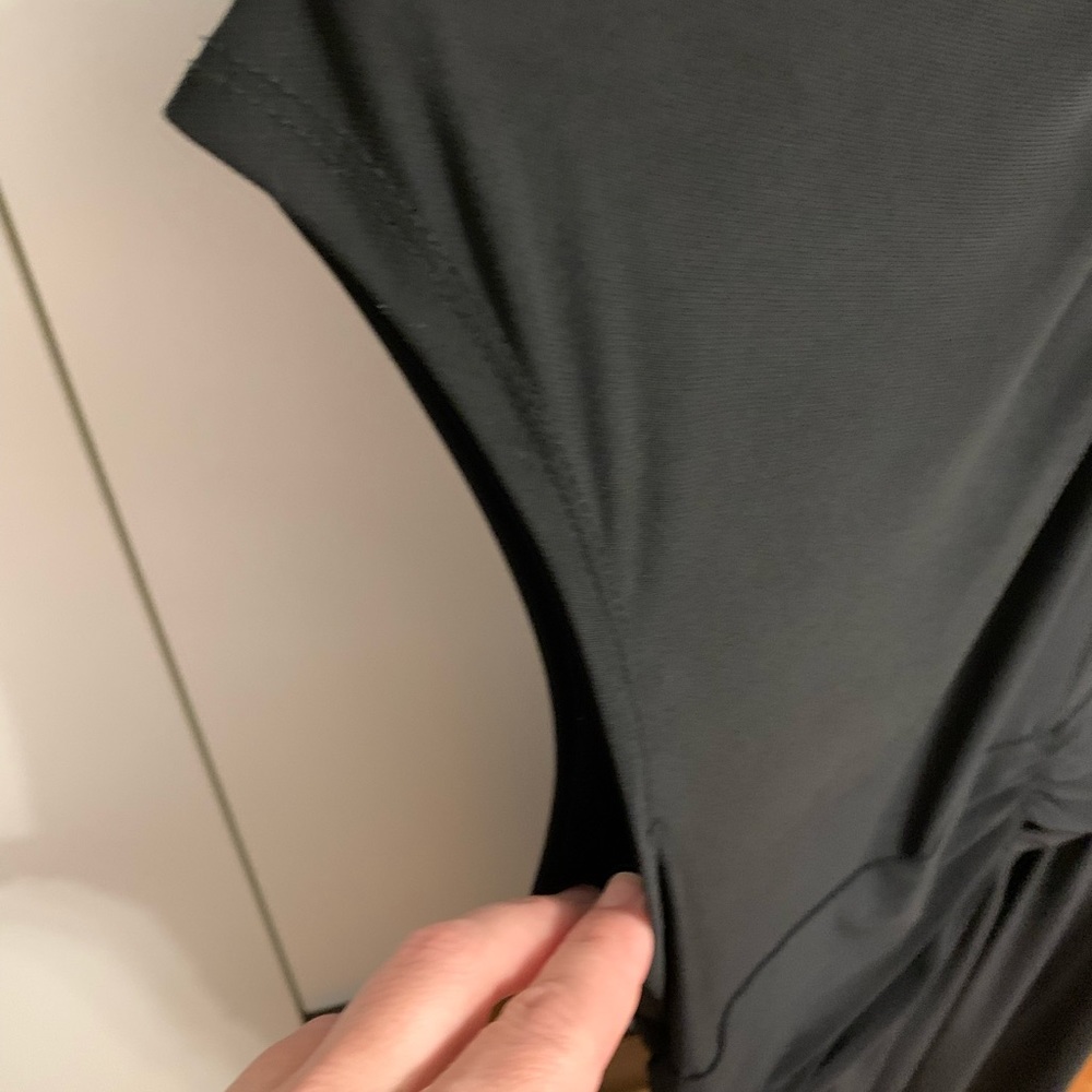 Perfect black Dress - Picture 9 of 13